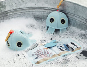 Done By Deer blue bath toys in tin bath