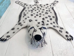 Hector & Queen snow leopard rug