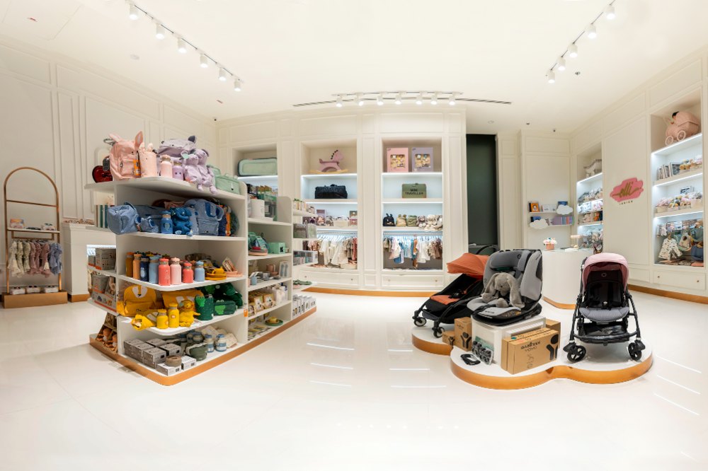 Interior shot of the Elli Junior store in Dubai Mall