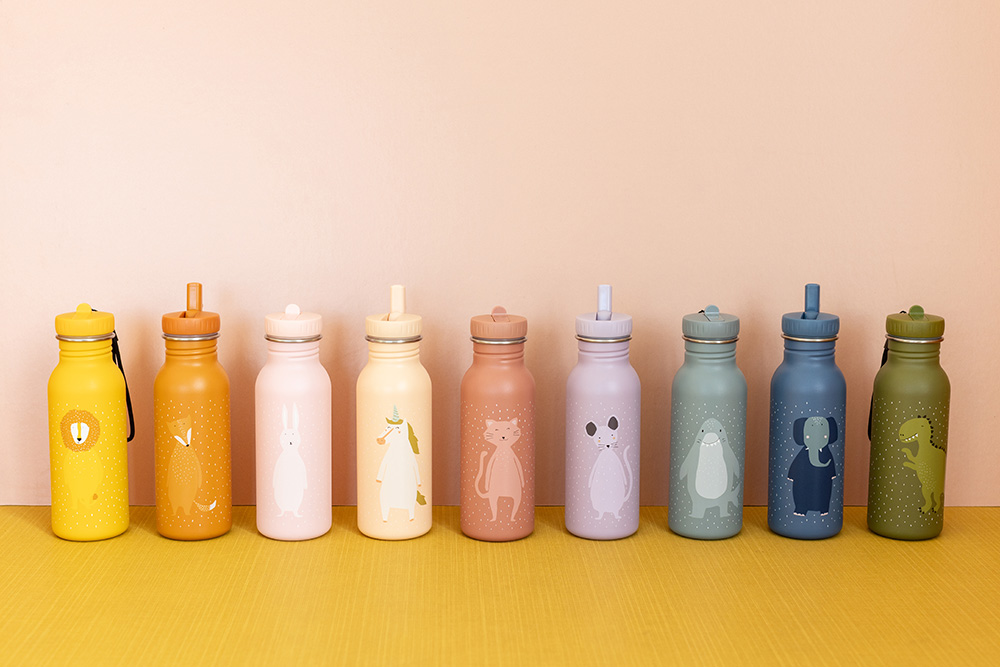 A range of leakproof drinking bottles featuring a wide range of animal designs