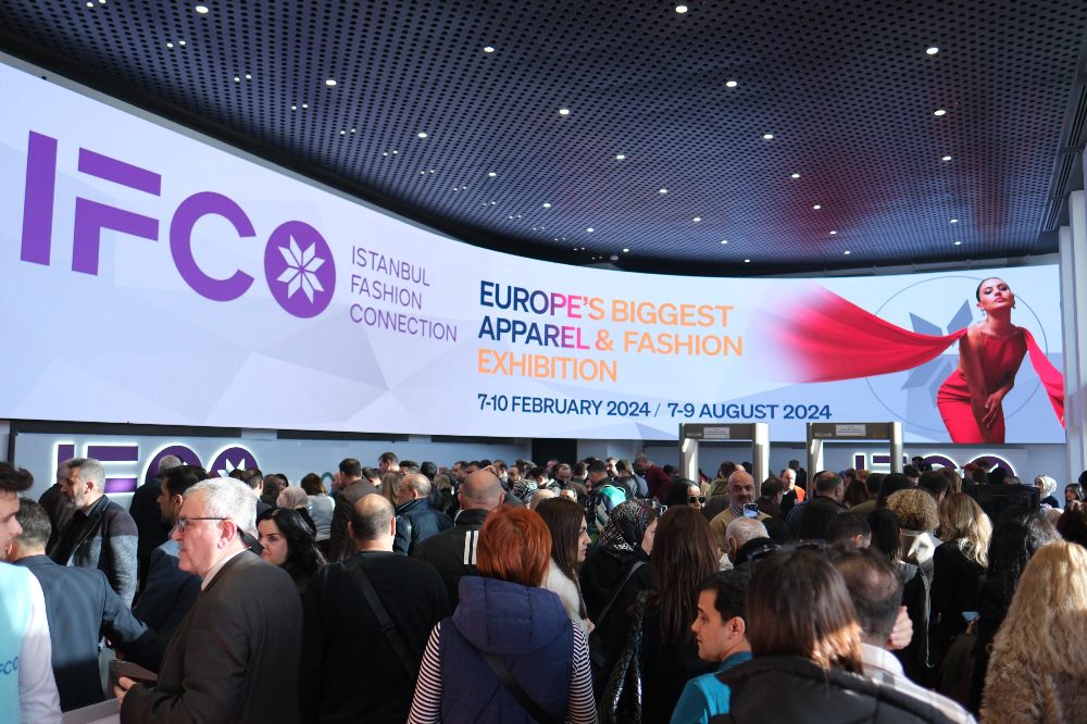 People queuing at the registration desk of IFCO Istanbul Fashion Connection