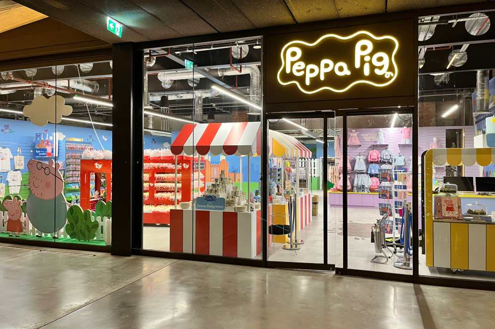 Store front of the Peppa Pig store