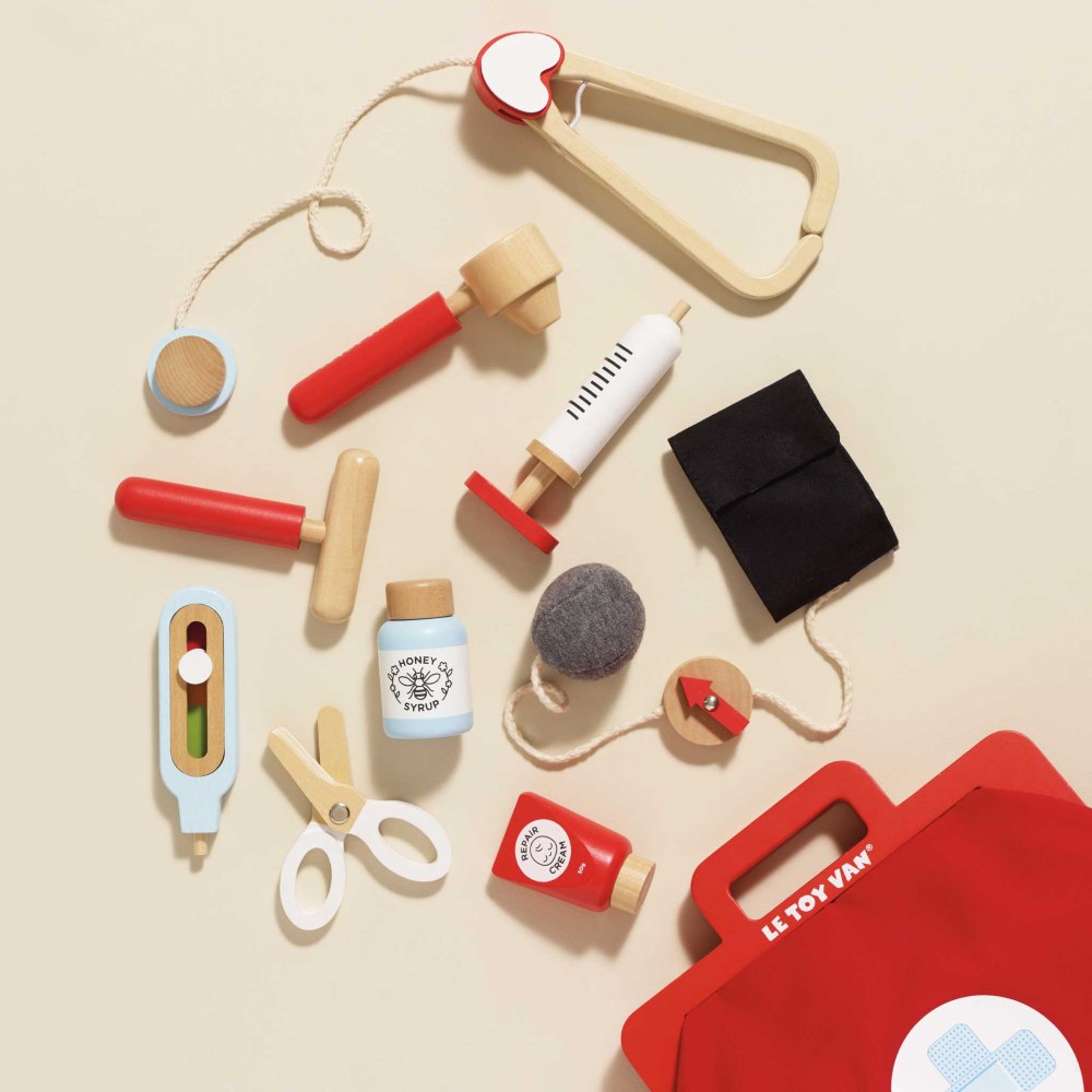 A children's wooden toy first aid kit by Le Toy Van 