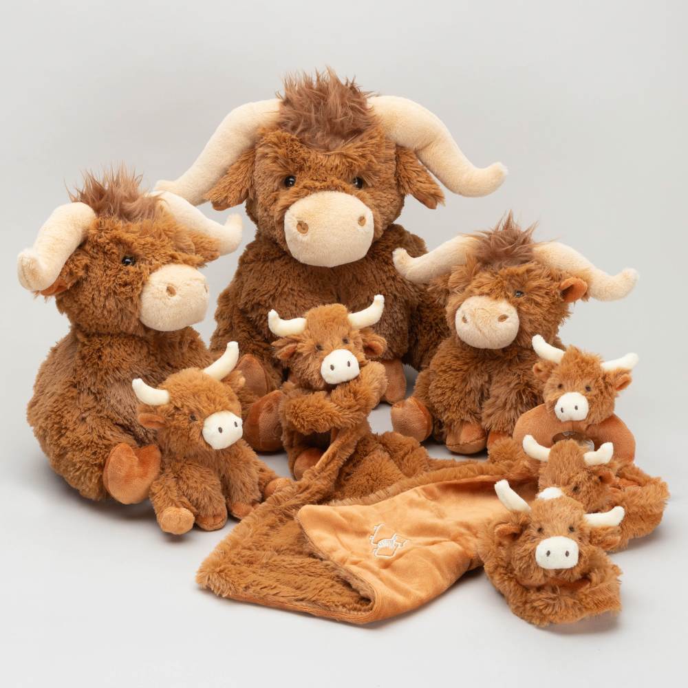 A group of Highland Cow soft toys 