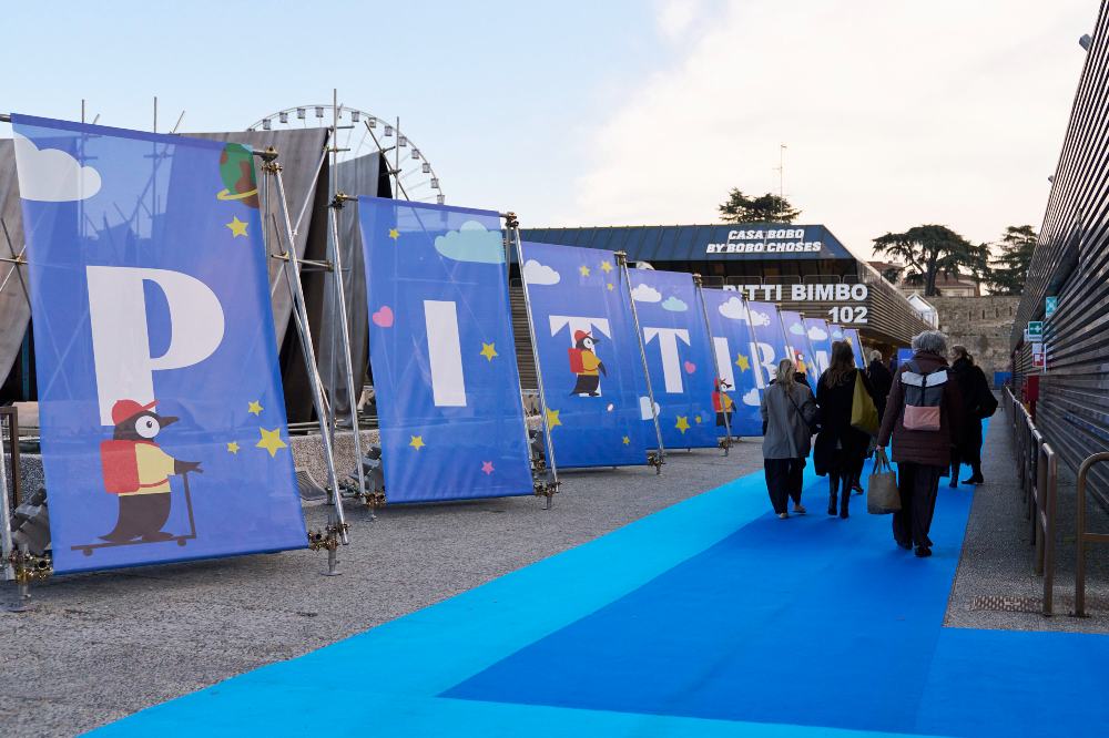 Outside the Pitti Bimbo venue 