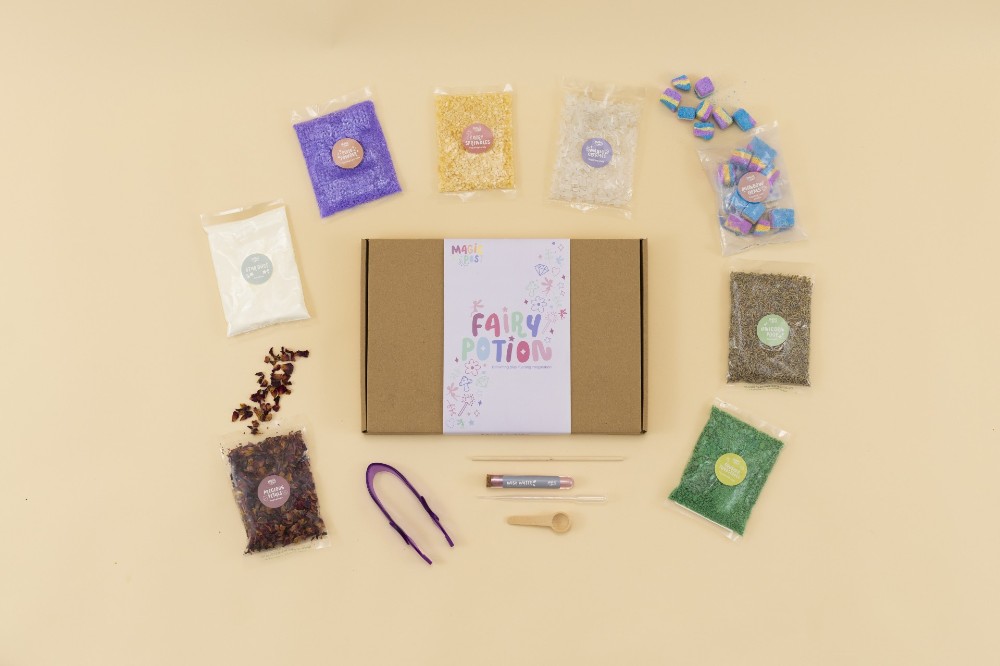 A child's magic potion set by Magic by Post